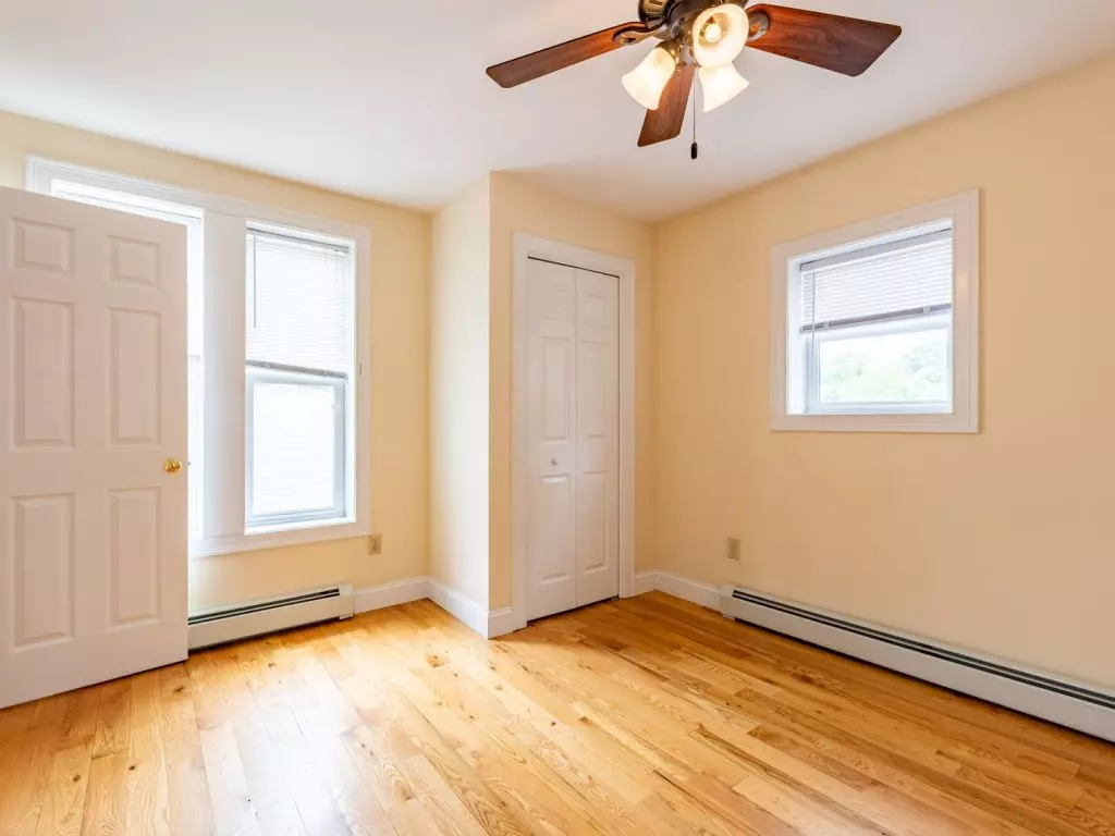 83 Park St #1, Burlington, VT | Renovated 2 Bedroom Apartment Near Downtown & UVM | June 2027
