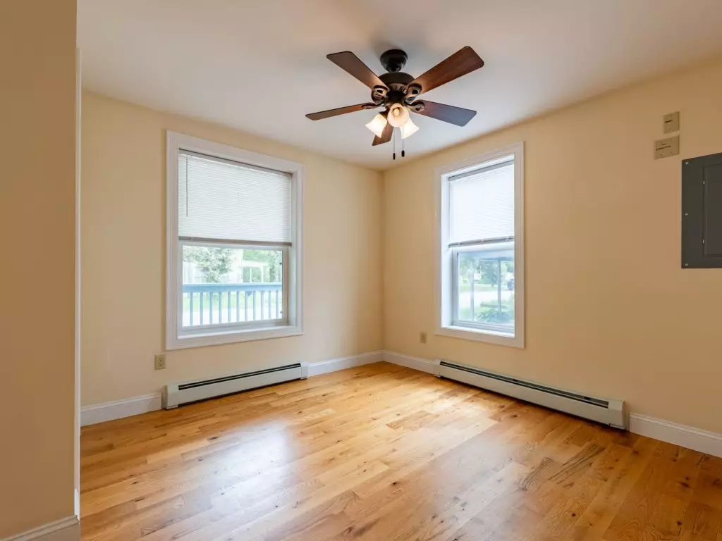 83 Park St #1, Burlington, VT | Renovated 2 Bedroom Apartment Near Downtown & UVM | June 2027