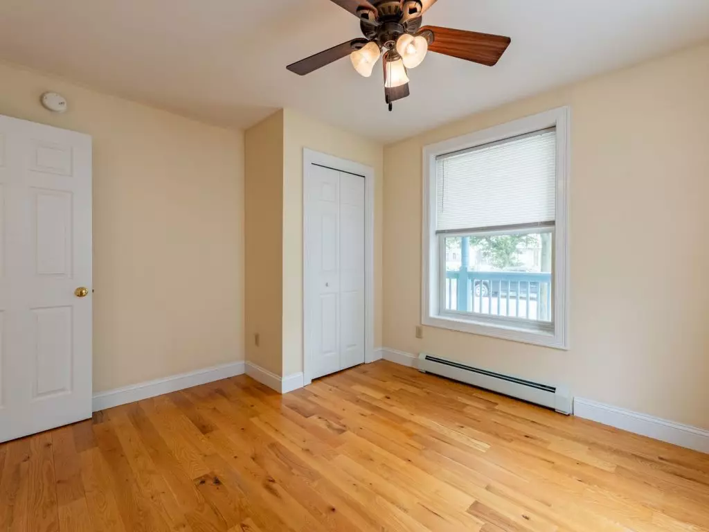 83 Park St #1, Burlington, VT | Renovated 2 Bedroom Apartment Near Downtown & UVM | June 2027