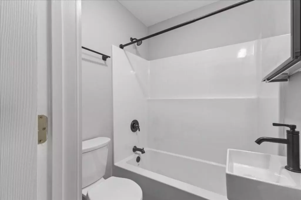 4BD in Burlington – Close to UVM – Available February 1st, 2027
