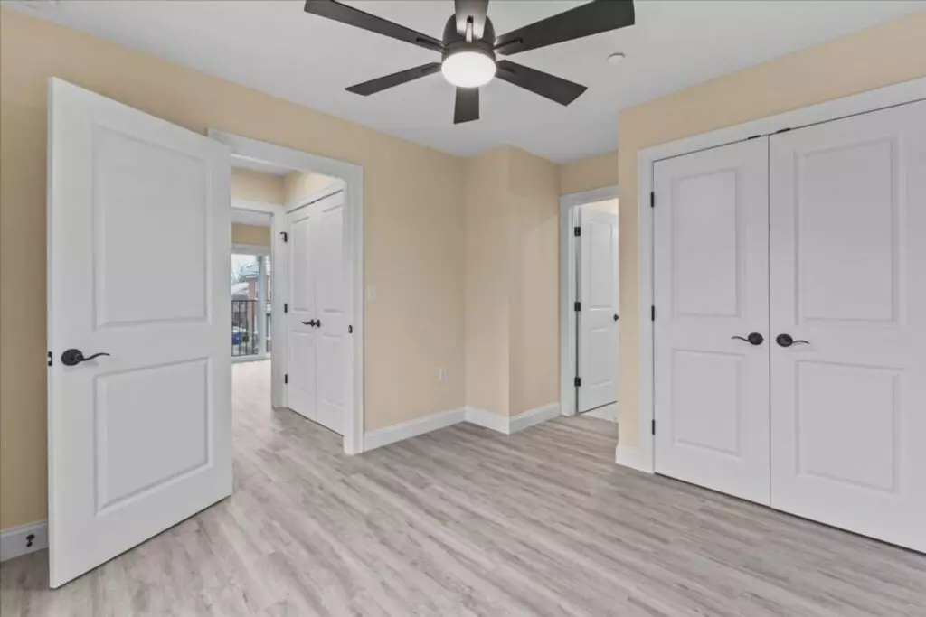 Four Bedroom & 4.5 Bathroom Apartment – AVAILABLE FOR JUNE 1st, 2027