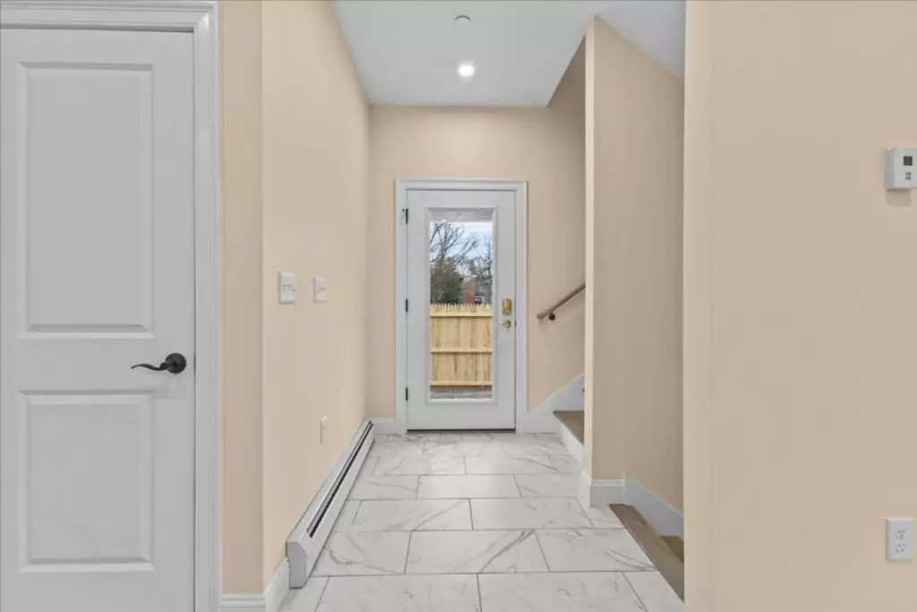 Four Bedroom & 4.5 Bathroom Apartment – AVAILABLE FOR JUNE 1st, 2027