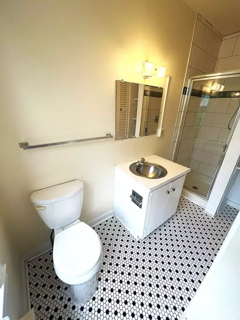Studio at 46 North Prospect Street #4, Burlington VT – August 1, 2026