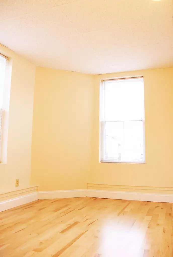 3 Bedroom, with Laundry – 50C North Street- June 1st, 2026, Burlington VT