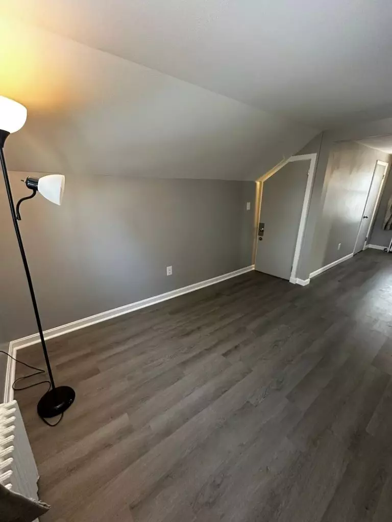 ONE BEDROOM AVAILABLE – 176 Park Street, Apt #2 – Burlington VT June 1st, 2026