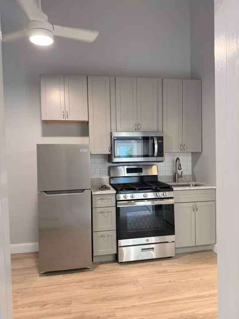 Just Renovated 1 Bedroom +Office in Burlington, VT – June 1st 2026