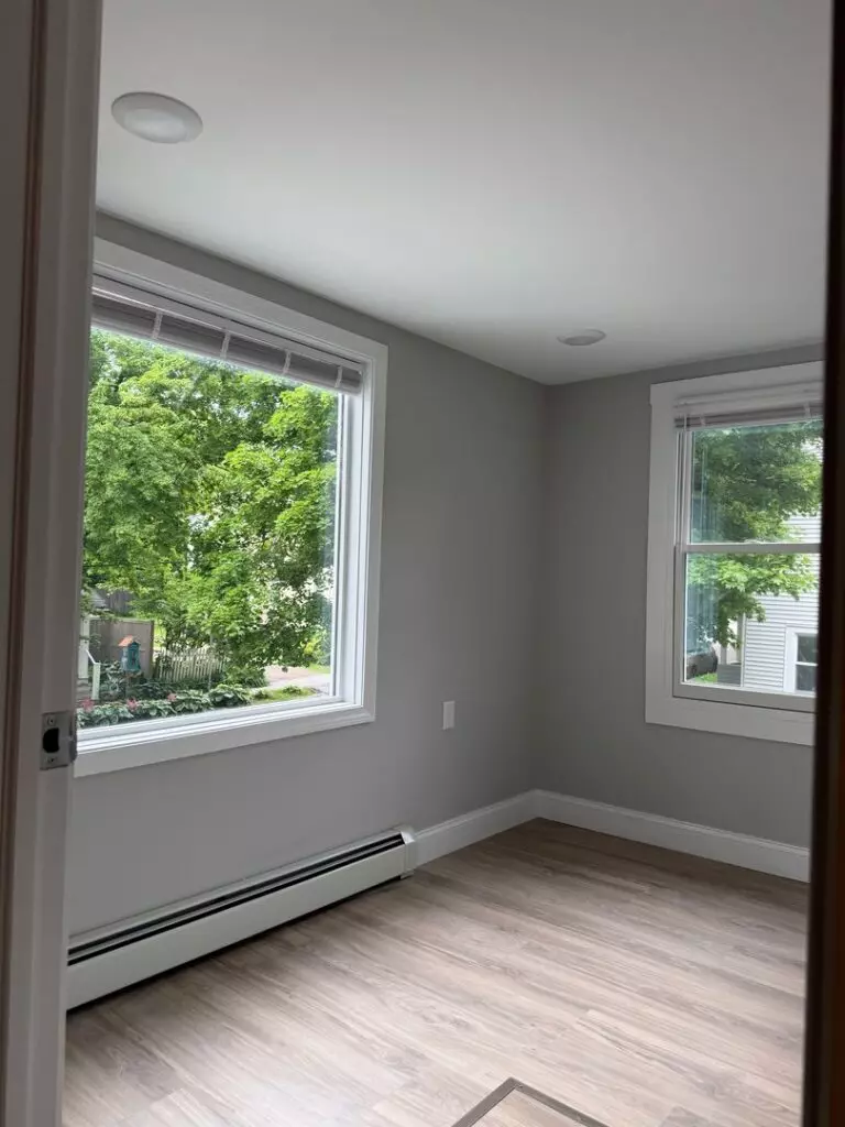 Just Renovated 1 Bedroom +Office in Burlington, VT – June 1st 2026