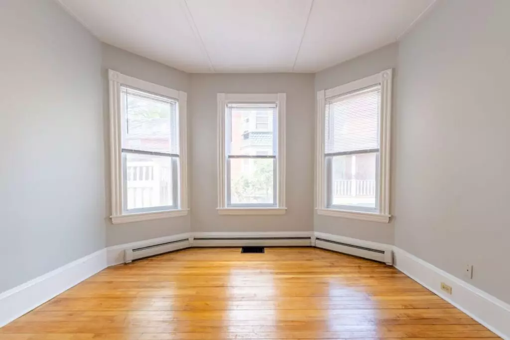 Studio Available – Burlington VT Close to UVM Campus