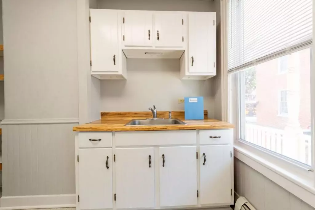 Studio Available – Burlington VT Close to UVM Campus