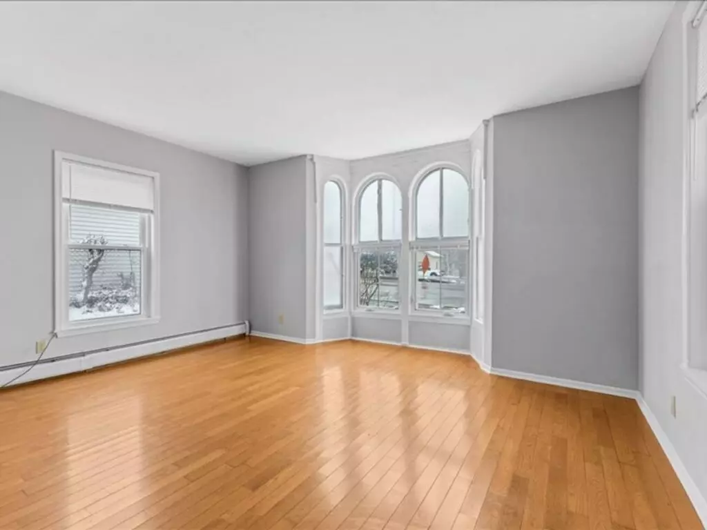 Unique 3 Bedroom Apartment in Winooski, VT | Hardwood Floors & Near Downtown | June 2027