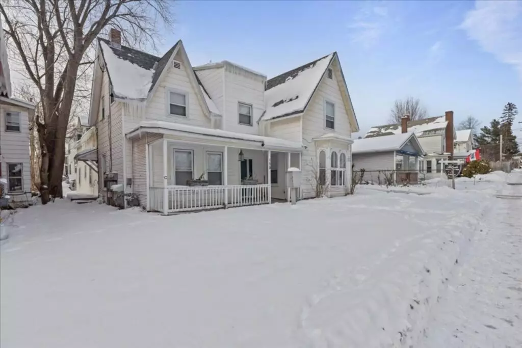 Unique 3 Bedroom Apartment in Winooski, VT | Hardwood Floors & Near Downtown | June 2027