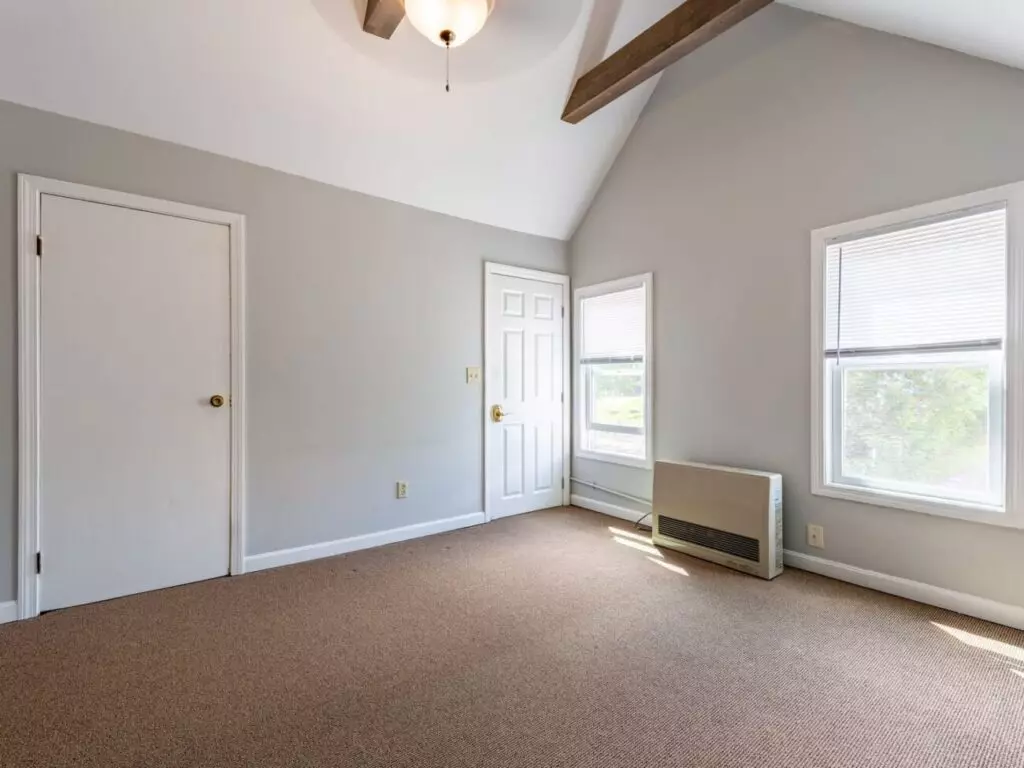Unique two bedroom in Burlington – Available June 1st, 2026