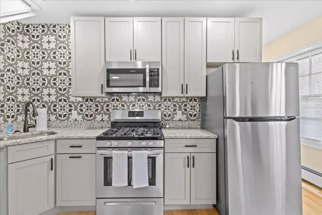 Four Bedroom Apartment next to UVM Center – Available February 1st, 2027!