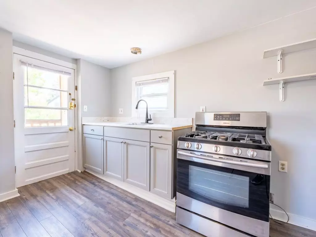 3 Bedroom, with Laundry – AVAILABLE JUNE 1ST, 2027 – Burlington VT