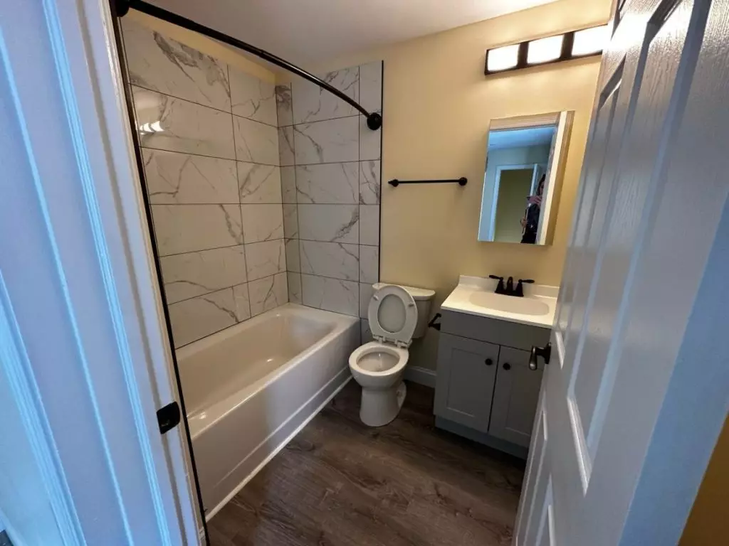 Newly-updated 2 bedroom in Burlington, 10 Rose St #2 – AVAILABLE JUNE 1st, 2026