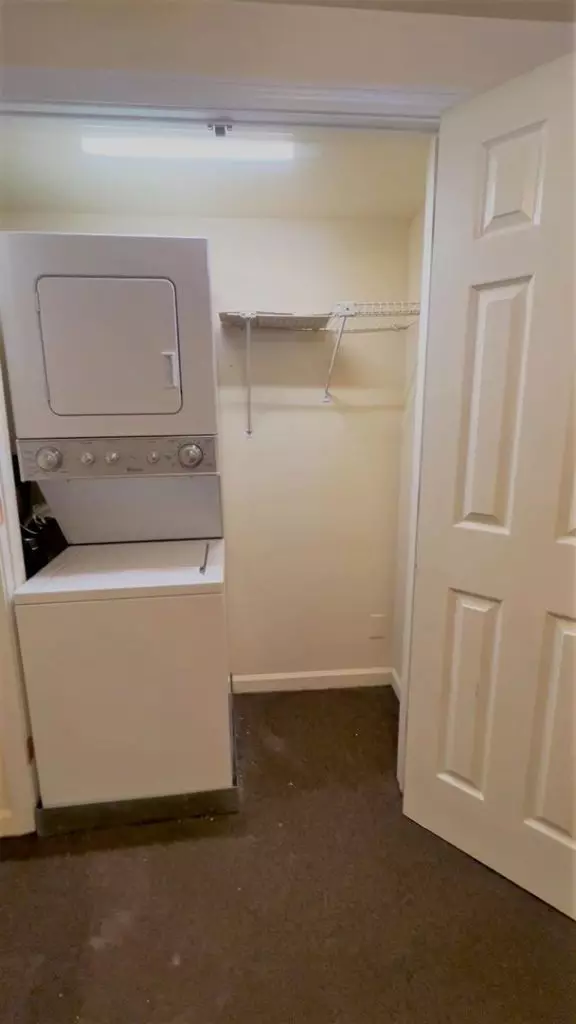359 St. Paul Street #1 – 1 Bedroom in Burlington VT South End – June 1st, 2026