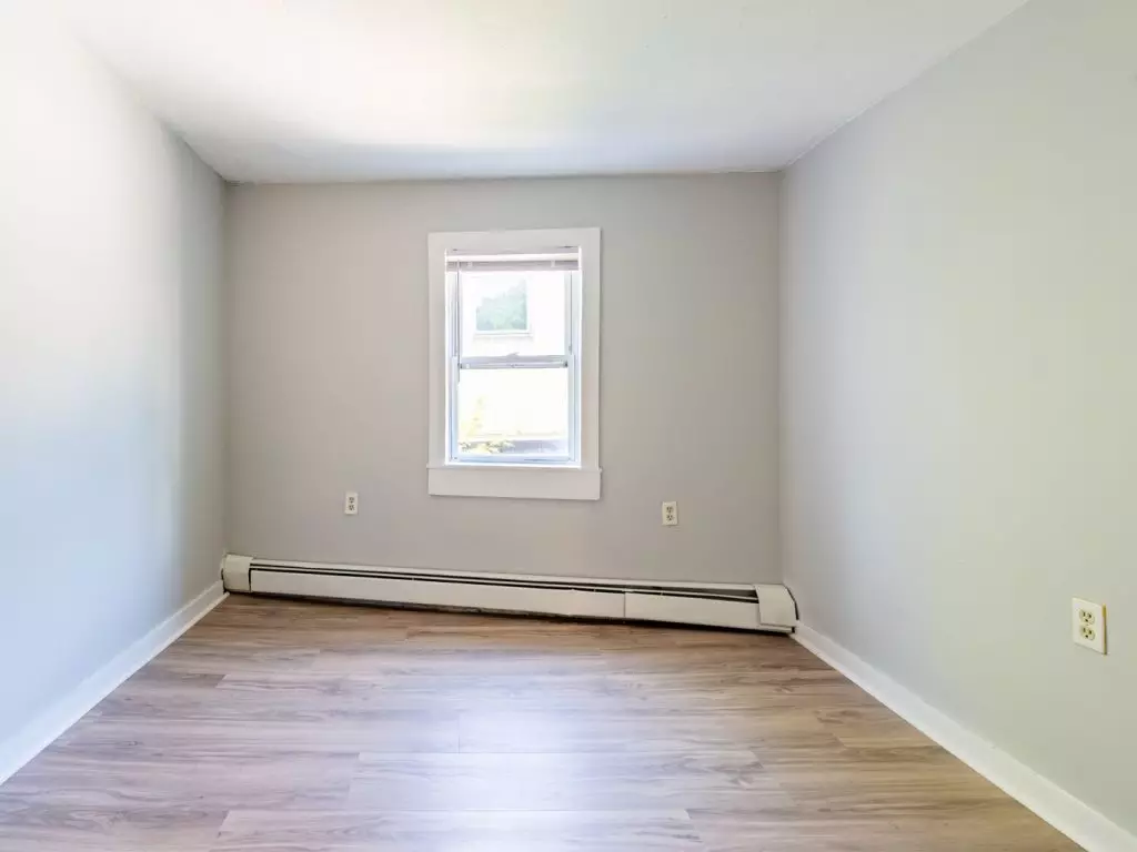 3 Bedroom, with Laundry – AVAILABLE JUNE 1ST, 2027 – Burlington VT