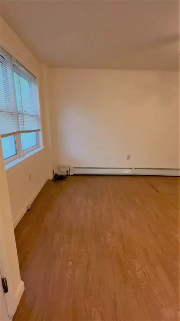 359 St. Paul Street #1 – 1 Bedroom in Burlington VT South End – June 1st, 2026
