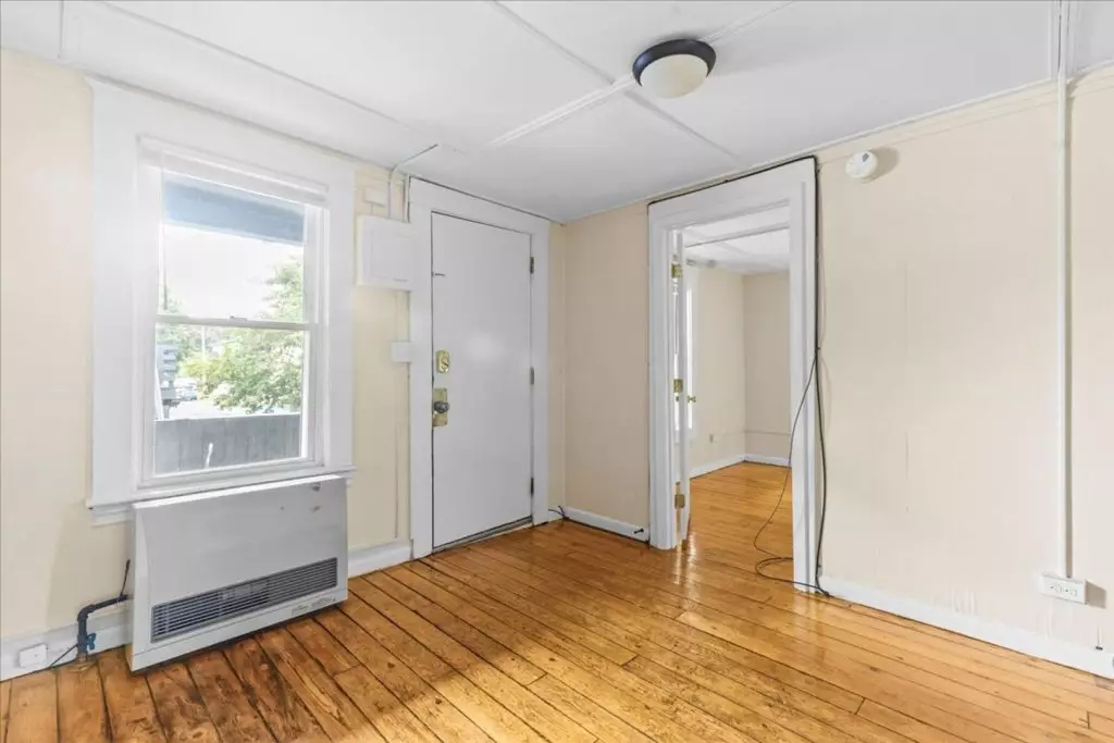 Cozy 2 bedroom located in the O.N.E