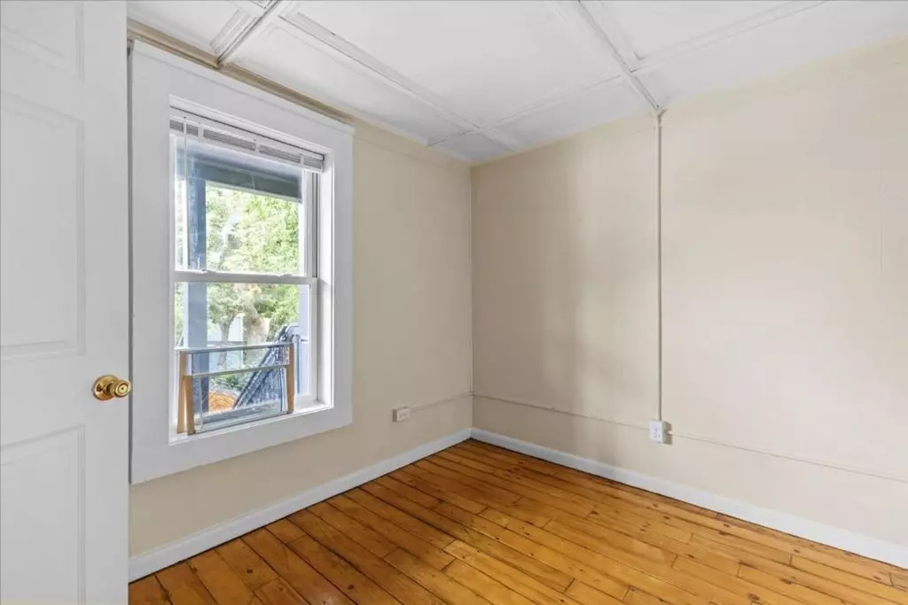 Cozy 2 bedroom located in the O.N.E