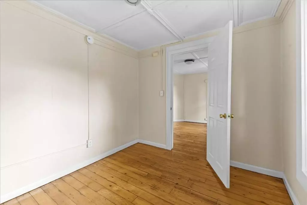 Cozy 2 bedroom located in the O.N.E