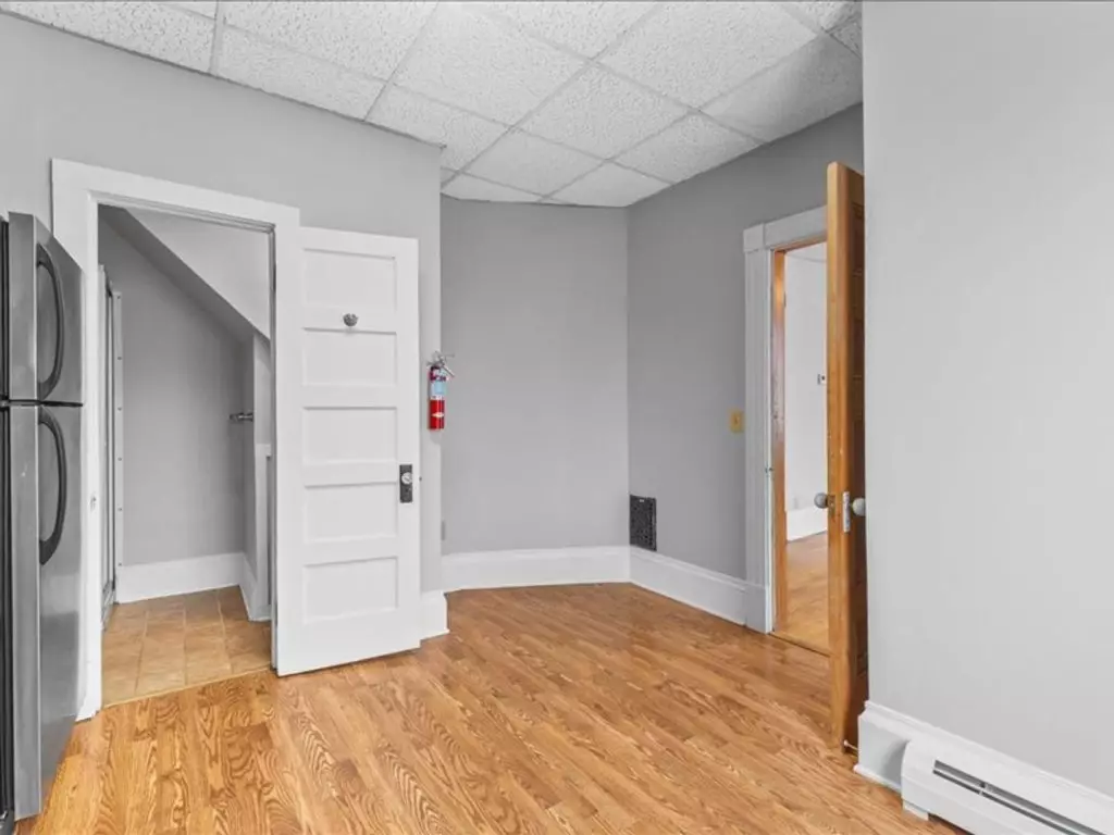 STUDIO APARTMENT – Burlington, VT AVAILABLE October 10th, 2026