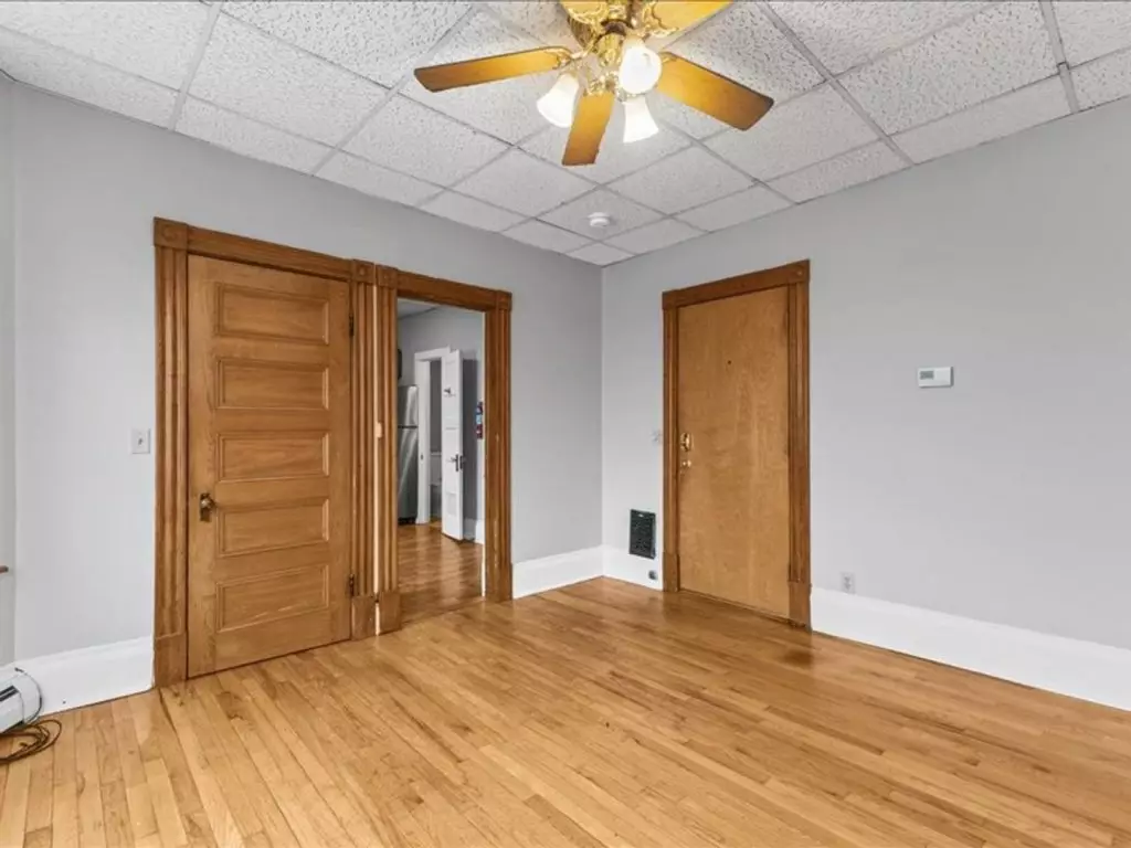 STUDIO APARTMENT – Burlington, VT AVAILABLE October 10th, 2026