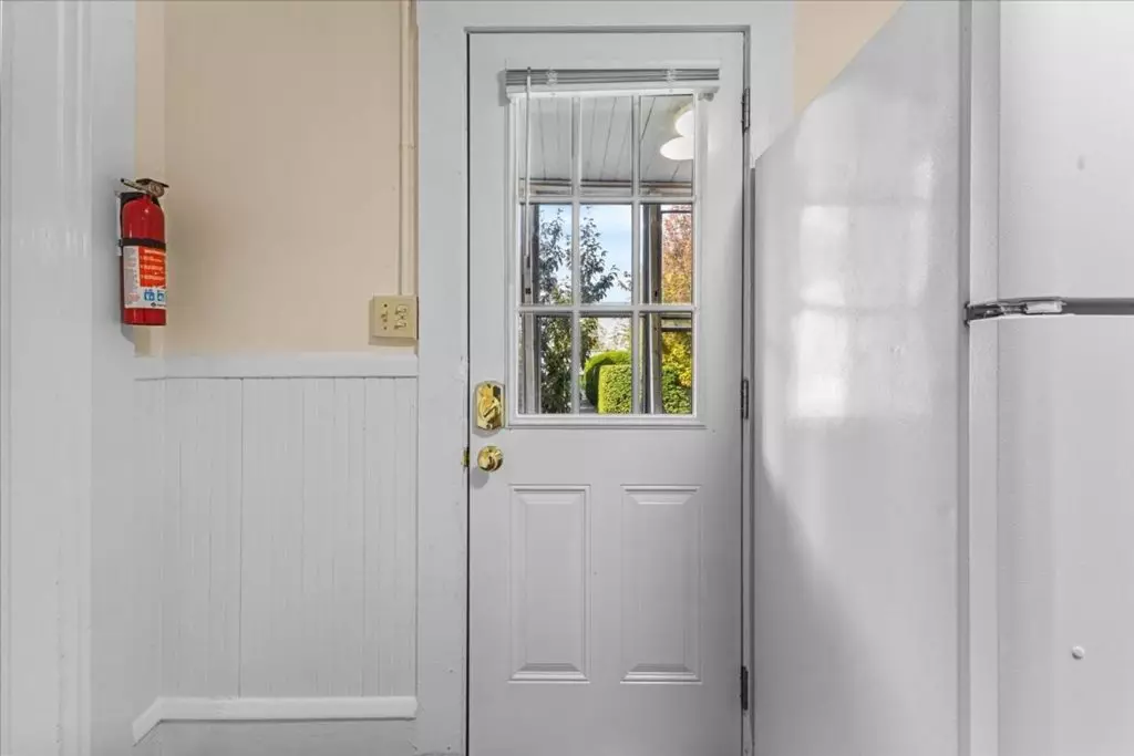 52B Howard St, Burlington, VT | 2 Bedroom Apartment in South End | Heat Included | Sept. 15 2026