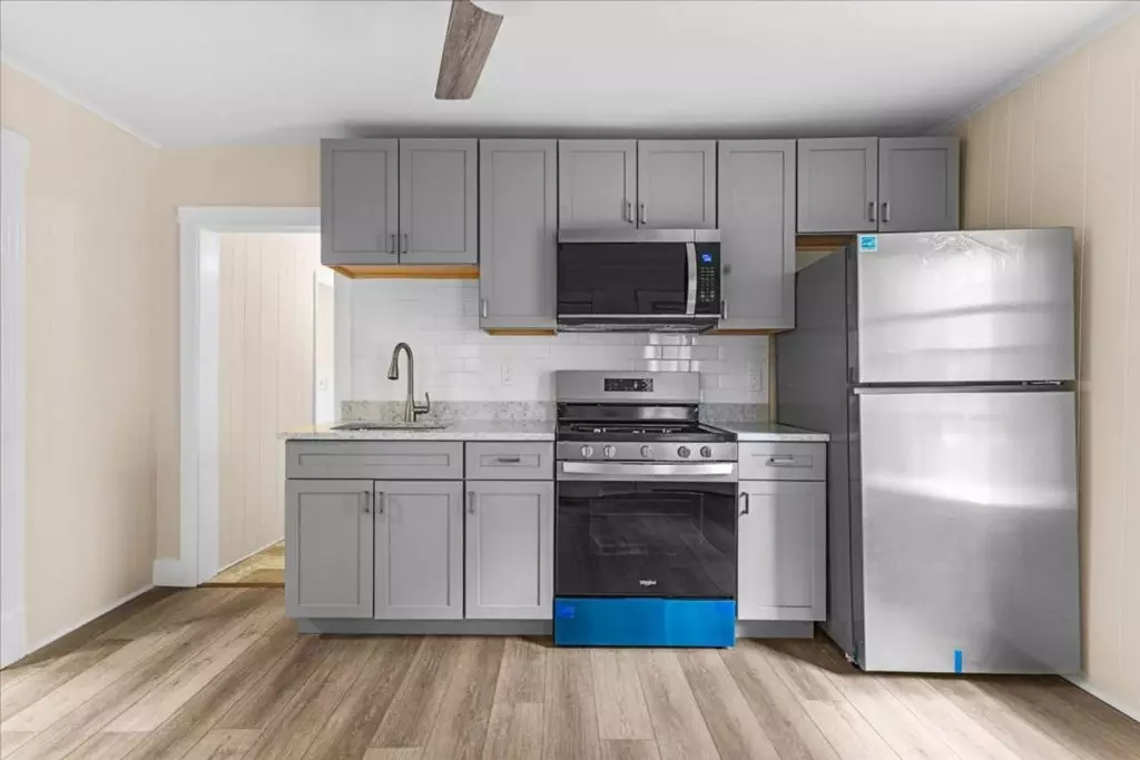 2 Bedroom – 52A Howard St – September 15th, 2026 | Burlington VT