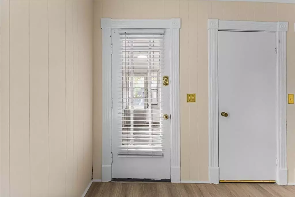 2 Bedroom – 52A Howard St – September 15th, 2026 | Burlington VT