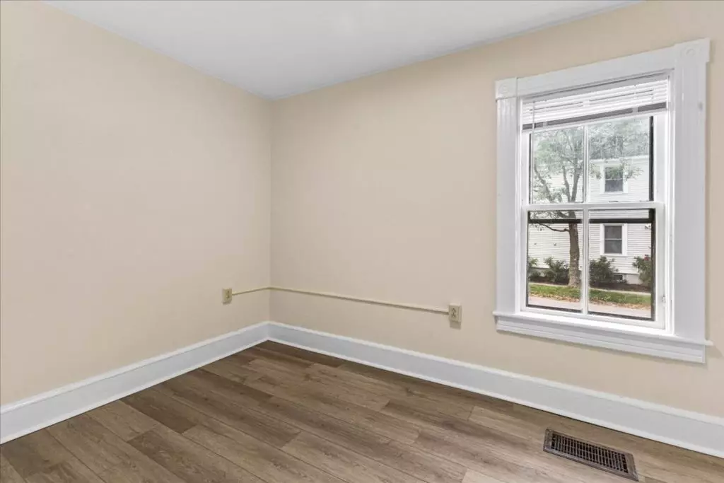 2 Bedroom – 52A Howard St – September 15th, 2026 | Burlington VT