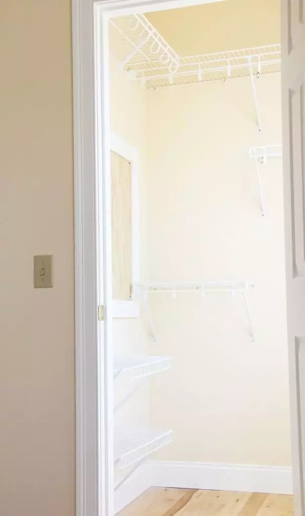26 Cedar St – AVAILABLE NOW, SHORT-TERM ONLY