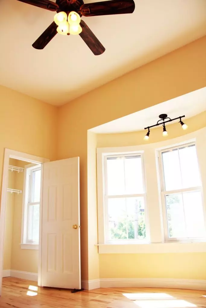 26 Cedar St – AVAILABLE NOW, SHORT-TERM ONLY