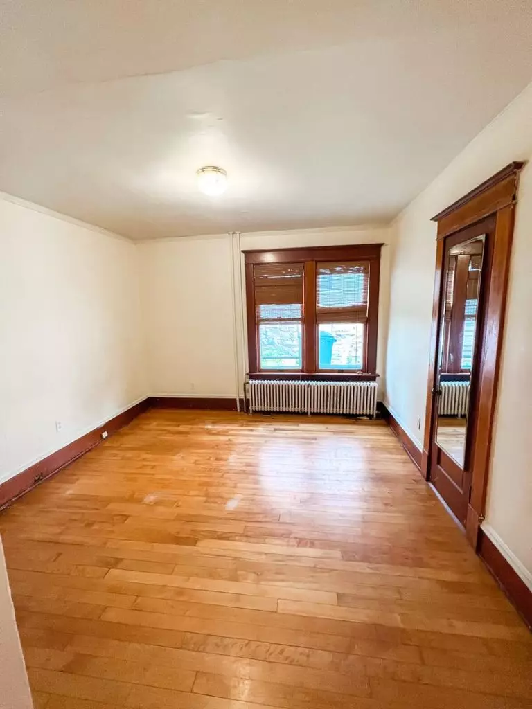 One Bedroom – 208 King St, Burlington VT – Available June 1, 2026