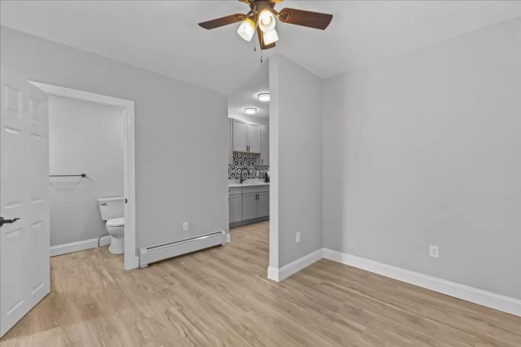 Newly Renovated 4 BDRM APT Available June 1st – Burlington VT