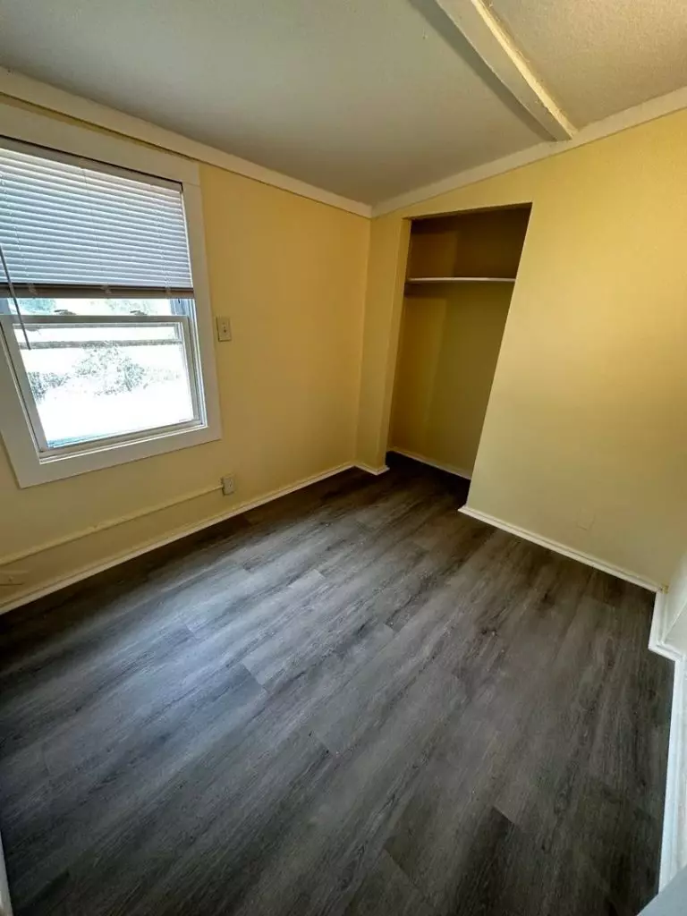 2 Bedroom + Office – Newly Renovated! – June 1st, 2026