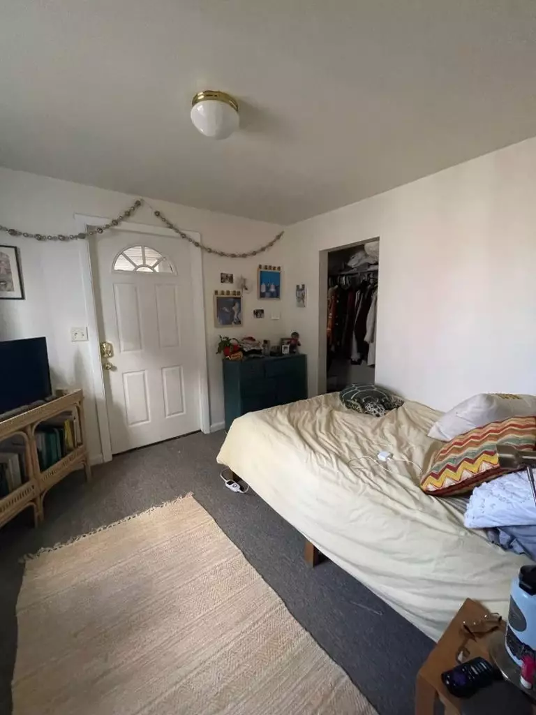 Cozy 1 Bedroom with Off Street Parking in Burlington – Available June 1st, 2026