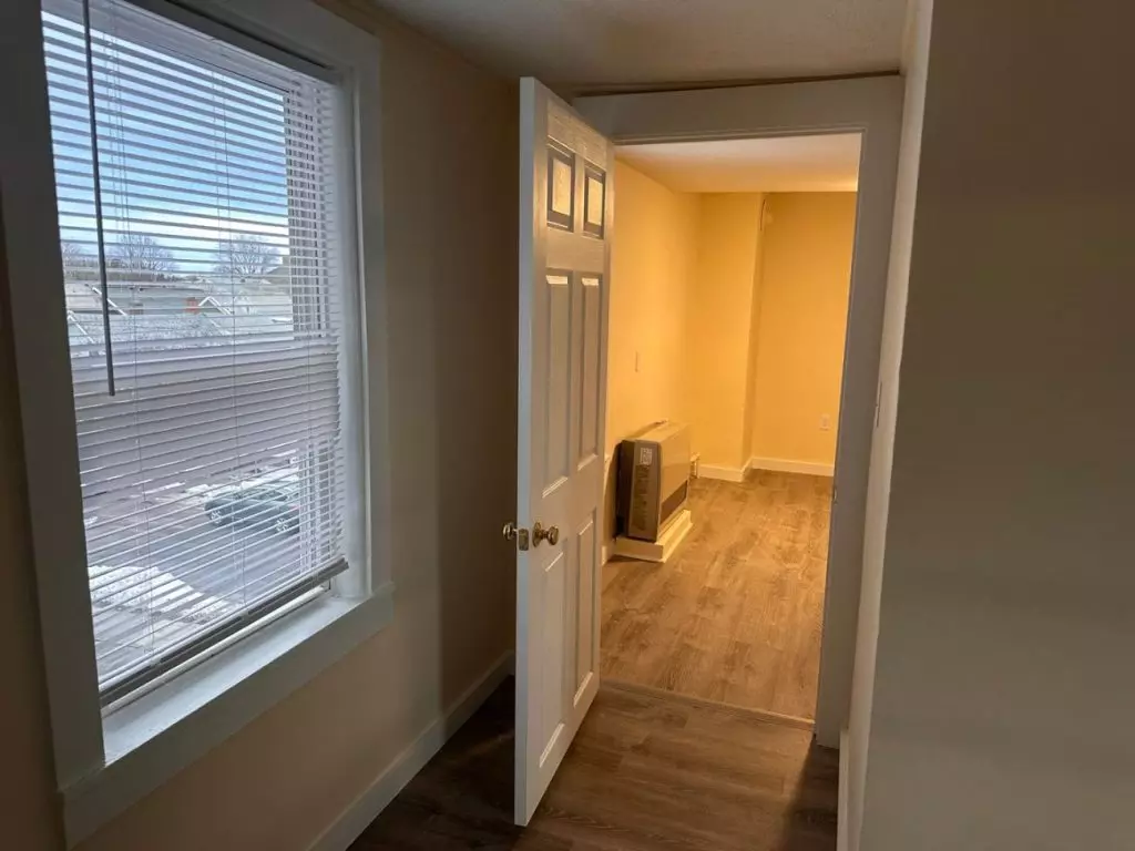 Newly Renovated 2 bedroom apartment