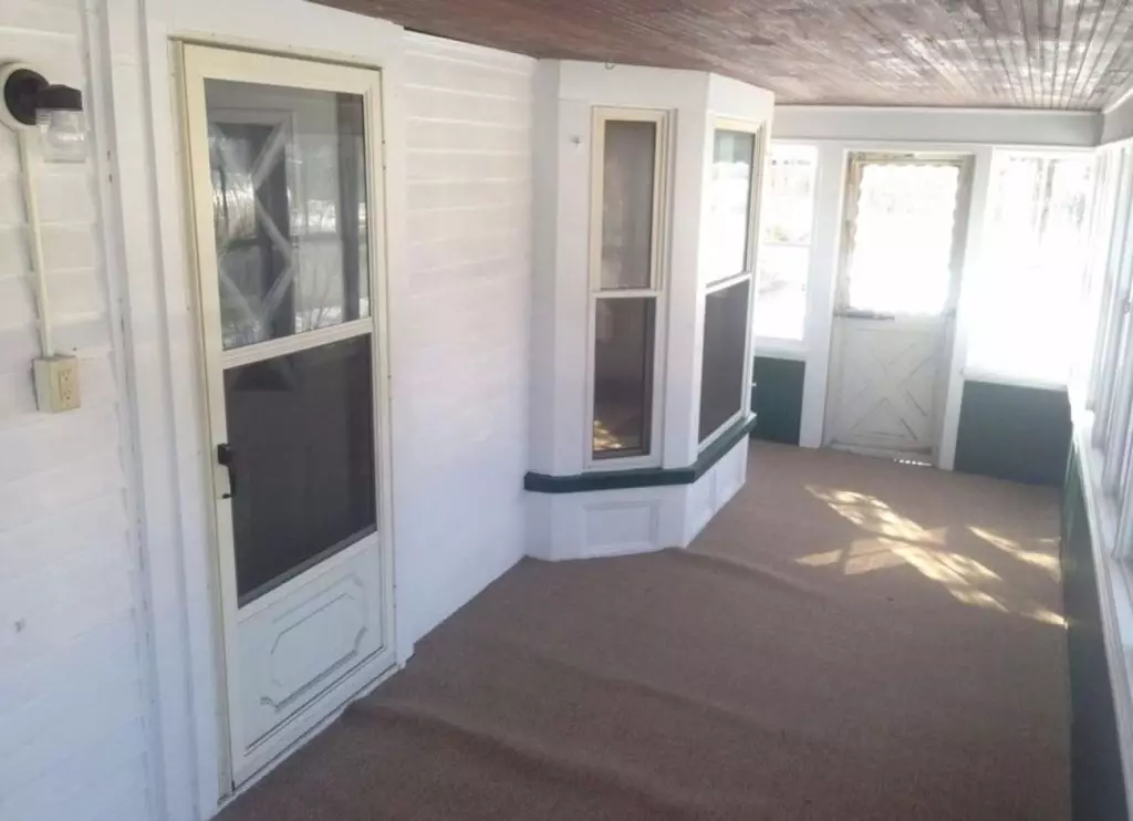 Charming 2-bedroom – 257 South Main Street in St. Albans