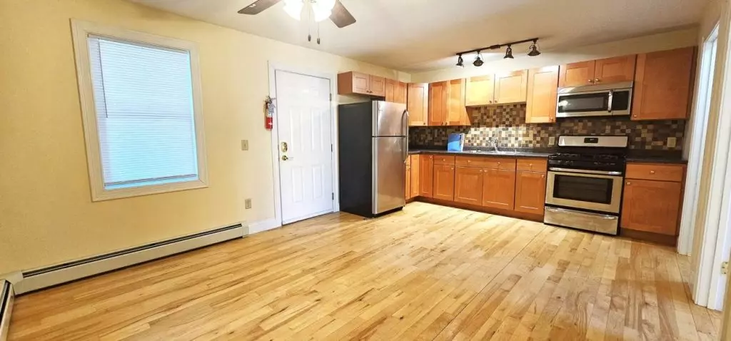 51 North Champlain St #5 – June 1st, 2026
