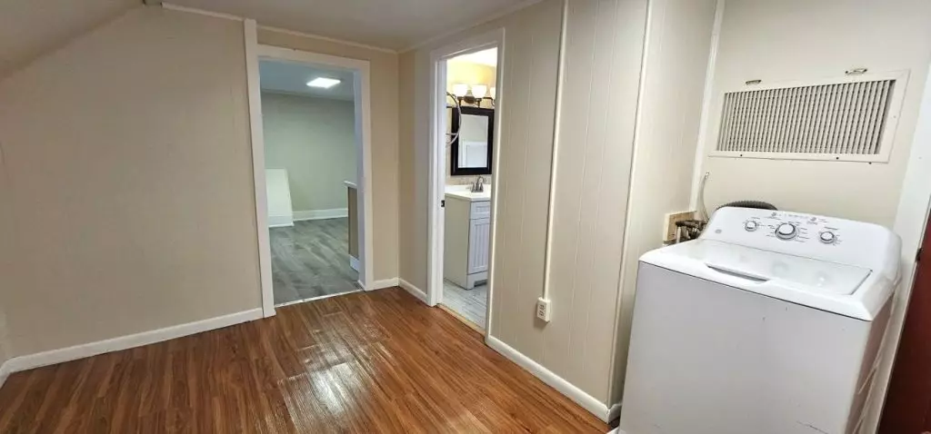 Spacious 2 bedroom available!