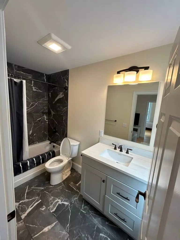 Furnished One Bedroom Available in a Four Bedroom Apartment