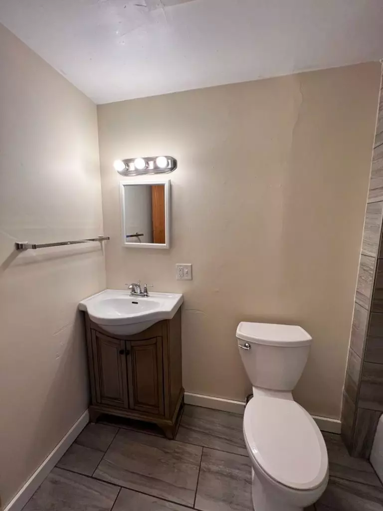 Unique and spacious 1 bedroom in Burlington VT available June 1, 2026