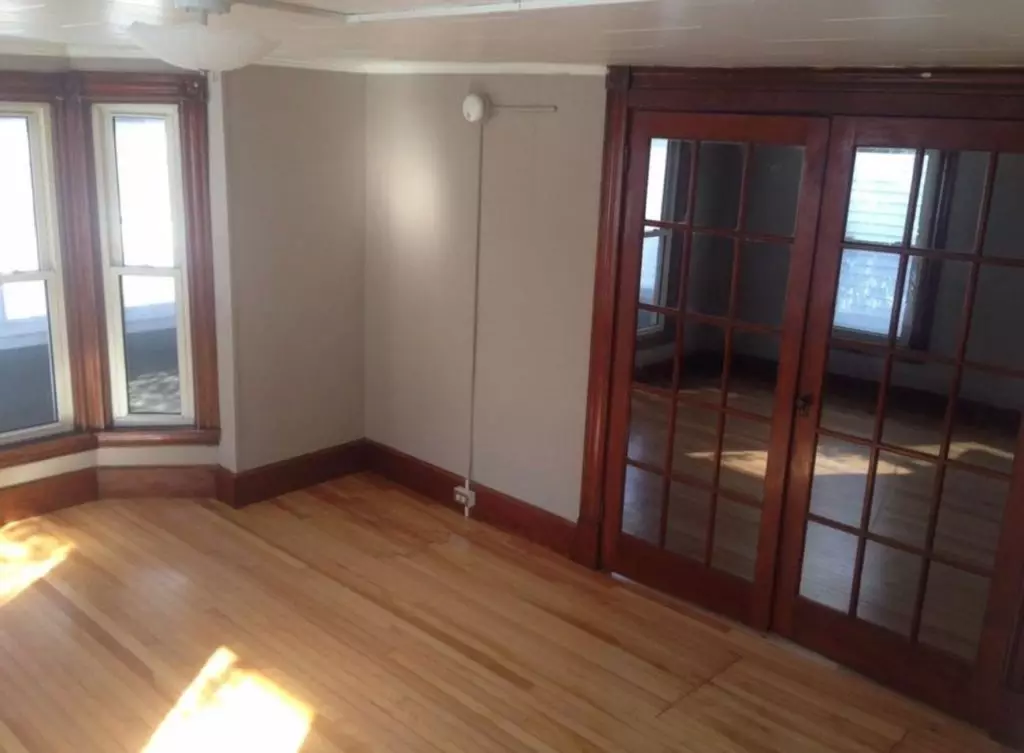 Charming 2-bedroom – 257 South Main Street in St. Albans