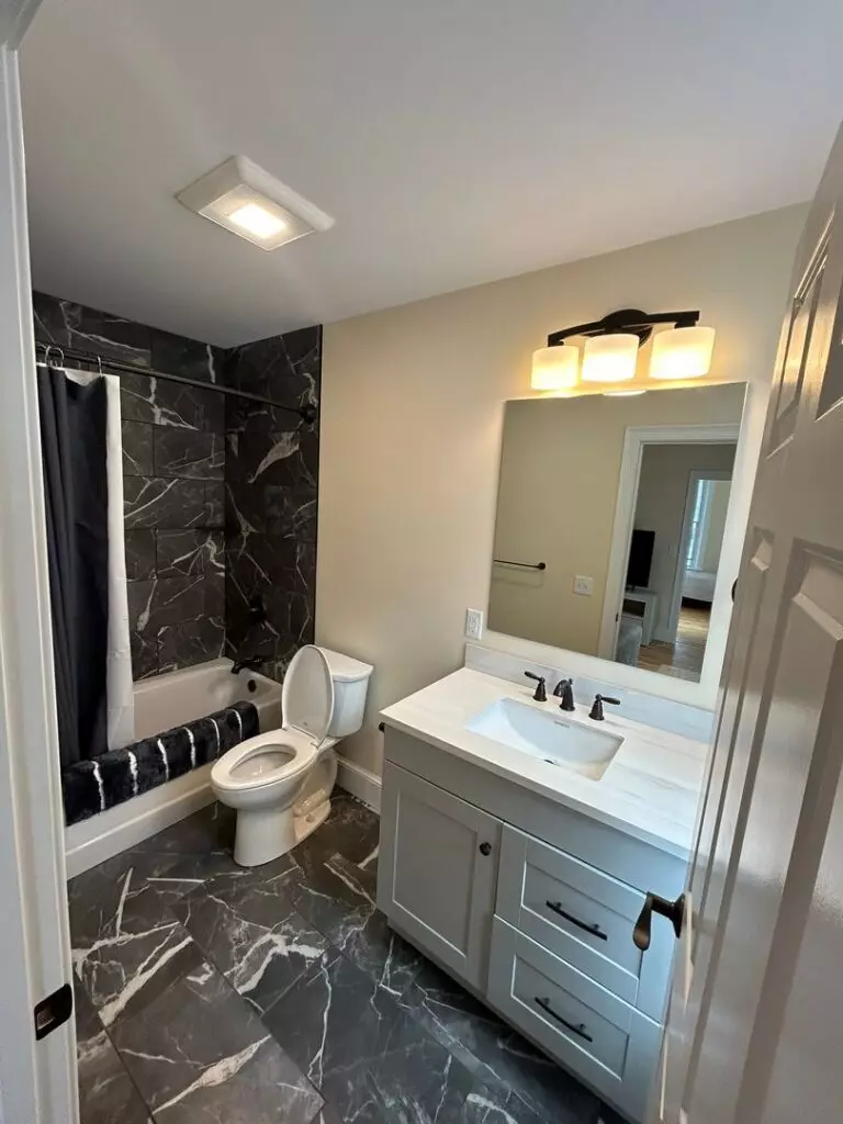Apartment Near UVM – 416 Pearl St #2, Burlington VT
