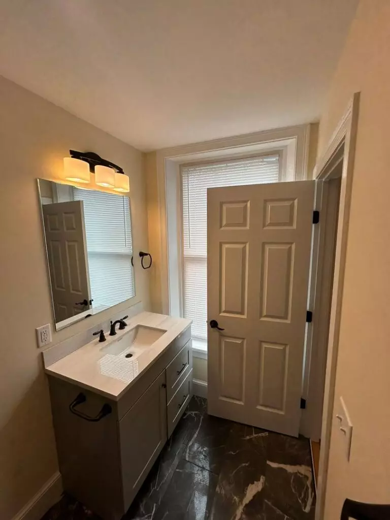 Apartment Near UVM – 416 Pearl St #2, Burlington VT