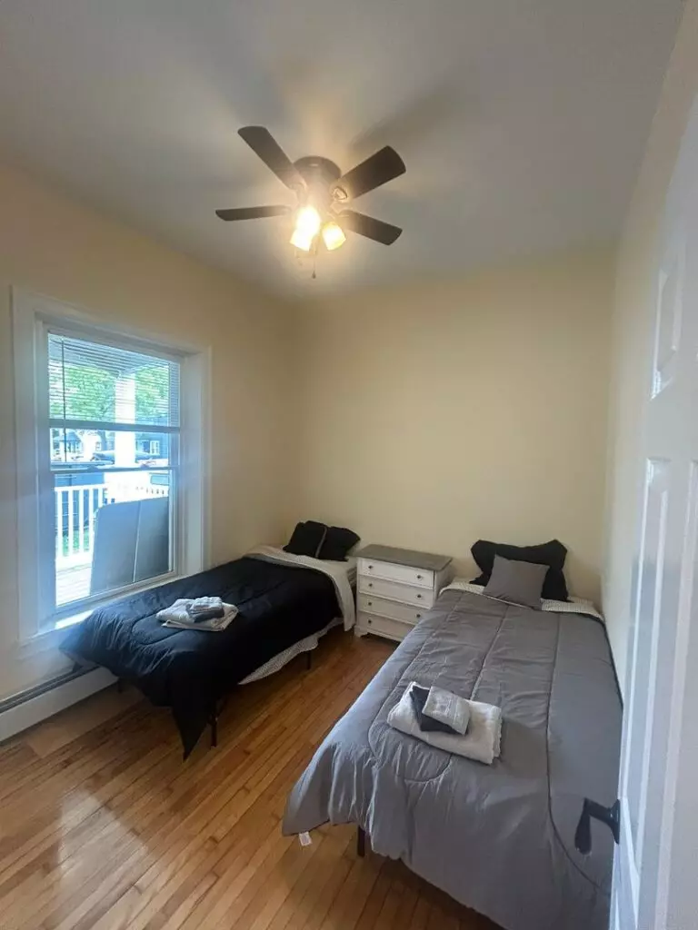 Apartment Near UVM – 416 Pearl St #2, Burlington VT