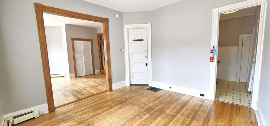 1 BD, HEAT & HOT WATER INCLUDED, Burlington, VT- Close to UVM Campus