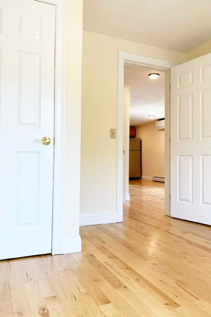2 Bedroom with Laundry/Parking – 152A North Street, Burlington VT- June 1st, 2026