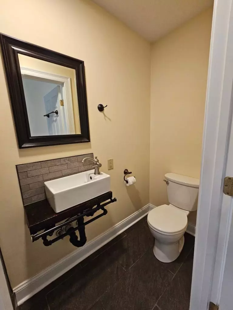1 Bedroom – 100 North Street #2- June 1st, 2026 Burlington VT